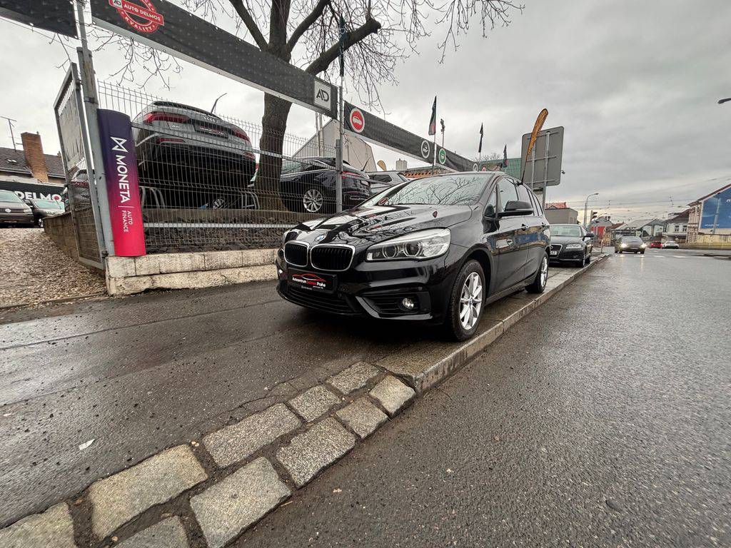 BMW 218 218d/2017/1MAJ-SPORT PACKET,ZÁ