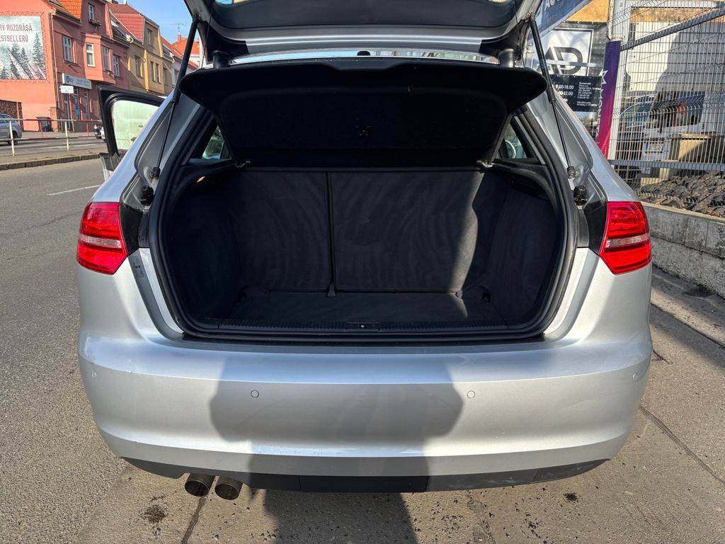 Audi A3 1.9TDI-77KW/2010/SPORTBACK-1MA