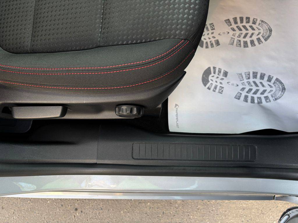 Ford Kuga 1.5EB/2023/ST-LINE,1MAJ-ZÁRUKA