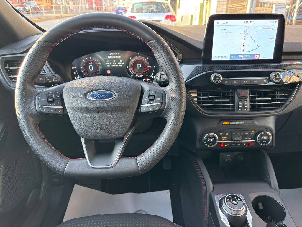 Ford Kuga 1.5EB/2023/ST-LINE,1MAJ-ZÁRUKA