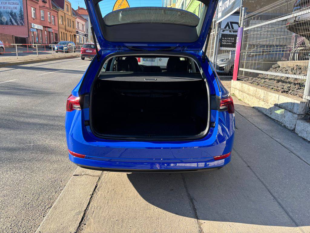 Škoda Octavia 1.5TSI/2022/STYLE,1MAJ,DPH,MAN