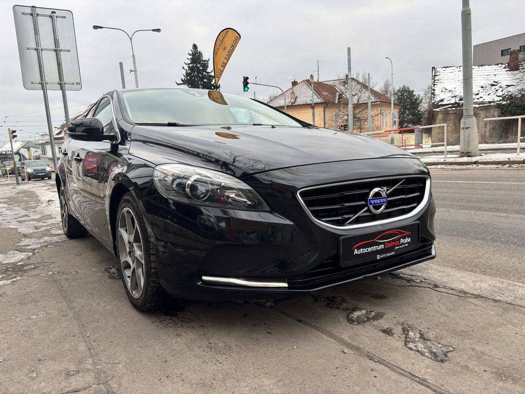 Volvo V40 D2/2016/AT-OCEAN RACE-ZÁRUKA24
