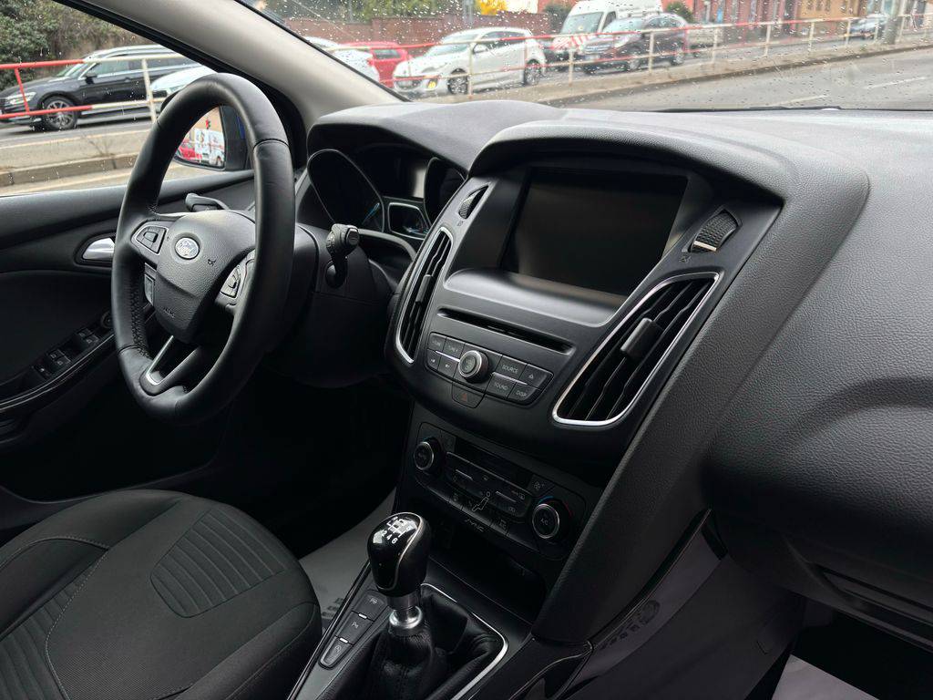 Ford Focus 2.0TDCi/2016/SPORT-2MAJ-NAVI-Z