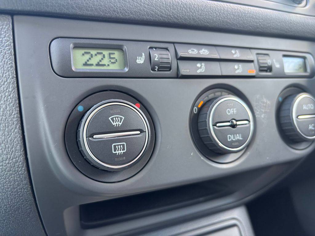 Volkswagen Golf Plus 1.4TSi/2009/DSG-2MAJ-S.KNIHA