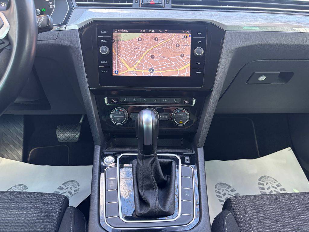 Volkswagen Passat 2.0TDI/2021/AT,1MAJ-ZÁRUKA 24M