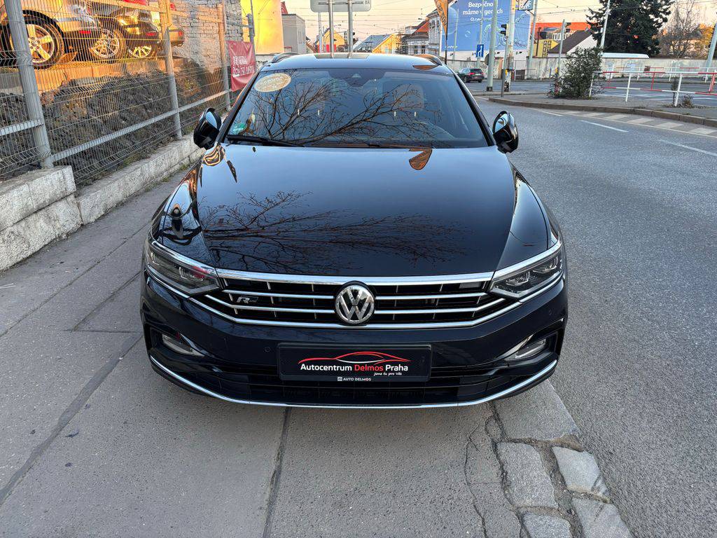 Volkswagen Passat 2.0TDi/2021/R-LINE,1MAJ,DPH-ZÁ