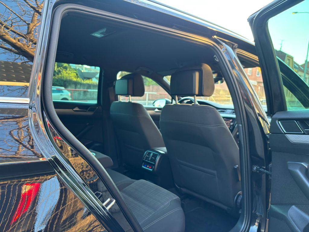 Volkswagen Passat 2.0TDi/2021/R-LINE,1MAJ,DPH-ZÁ