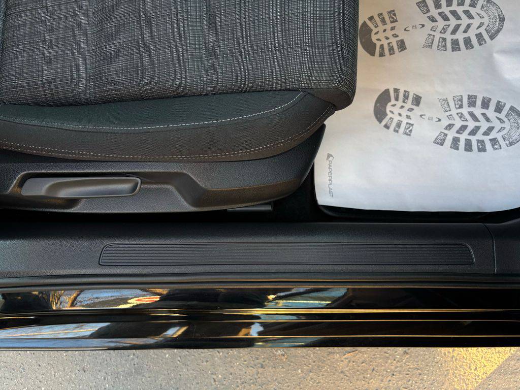 Volkswagen Passat 2.0TDi/2021/R-LINE,1MAJ,DPH-ZÁ