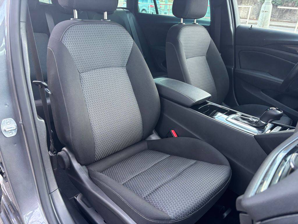 Opel Insignia 2.0CDTi/2023/1MAJ,AT8,SPORT-ZÁ