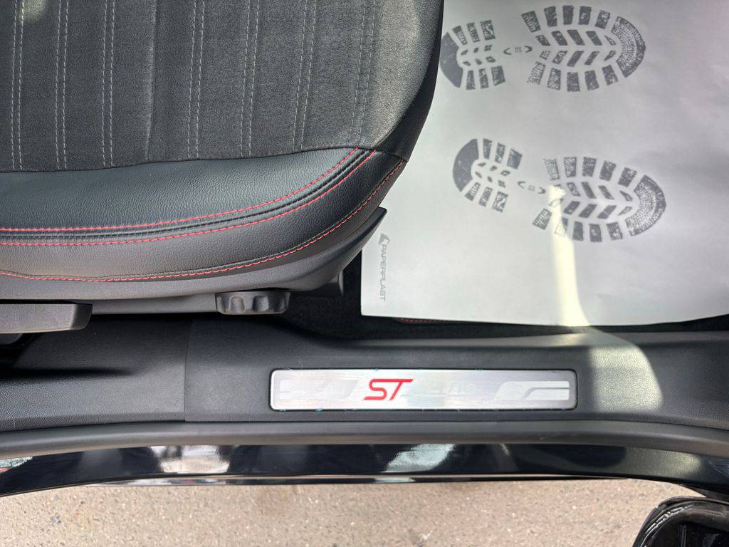 Ford Kuga 2.5PHEV/2023/ST-Line X-1MAJ