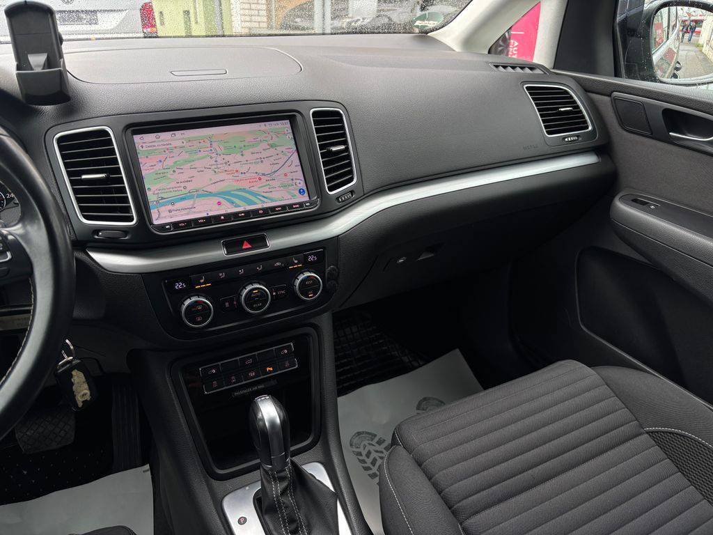 Volkswagen Sharan 2.0TDI/2016/CUP-AT-WEBASTO-ZÁR