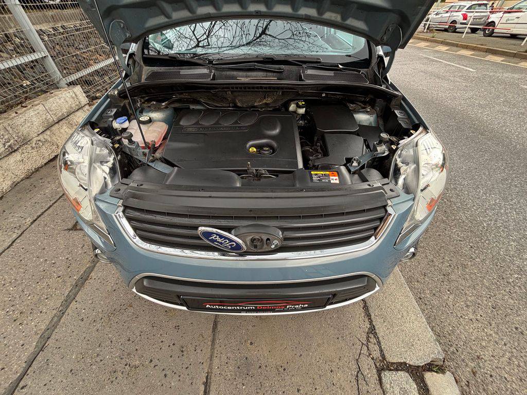 Ford Kuga 2.0TDCi/2010/ČR-4X4-TITANIUM