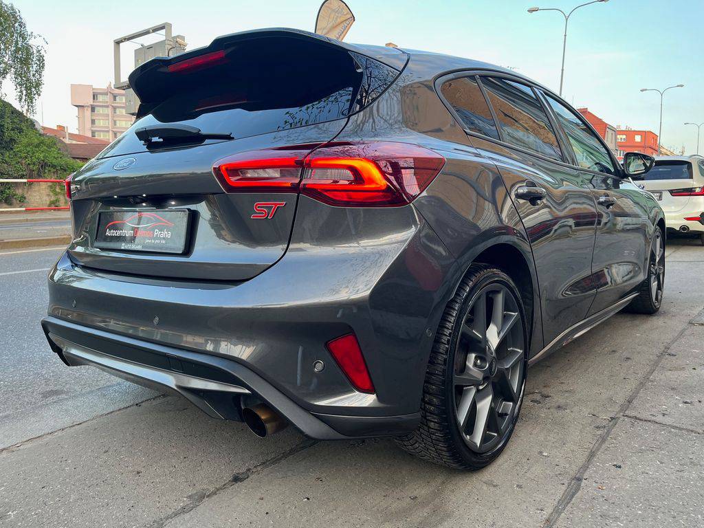 Ford Focus 2.3 ST/2024/Performance,AT,1MA