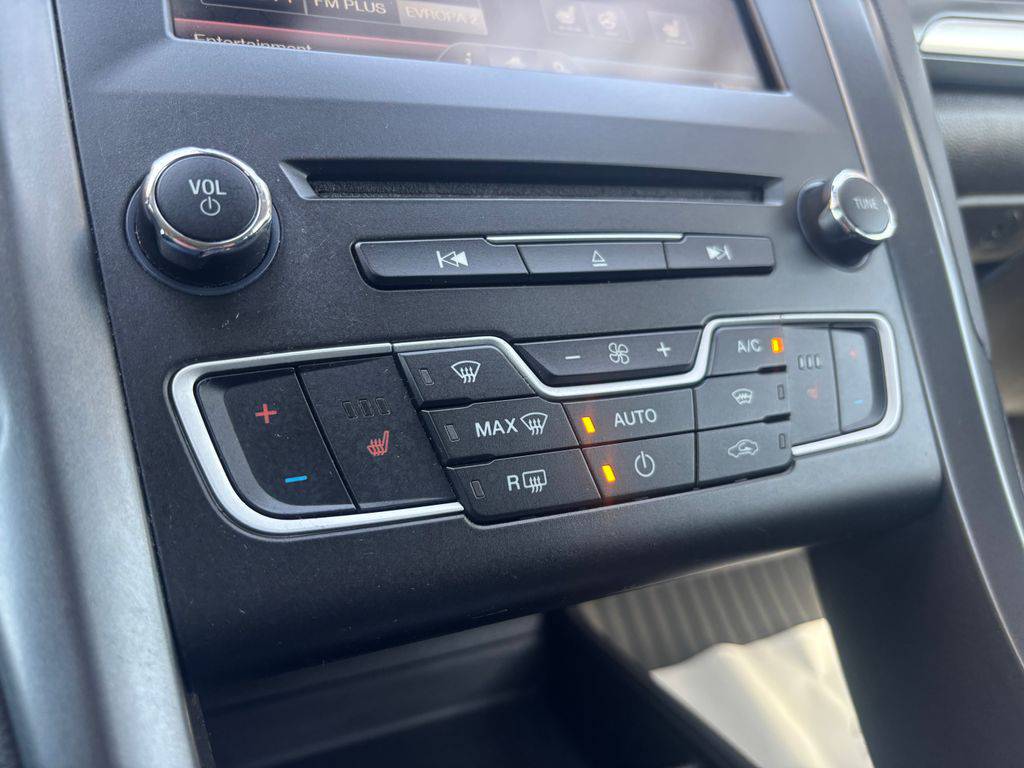 Ford Mondeo 2.0TDCi/2017/4x4-CZ-2MAJ-MANUÁ