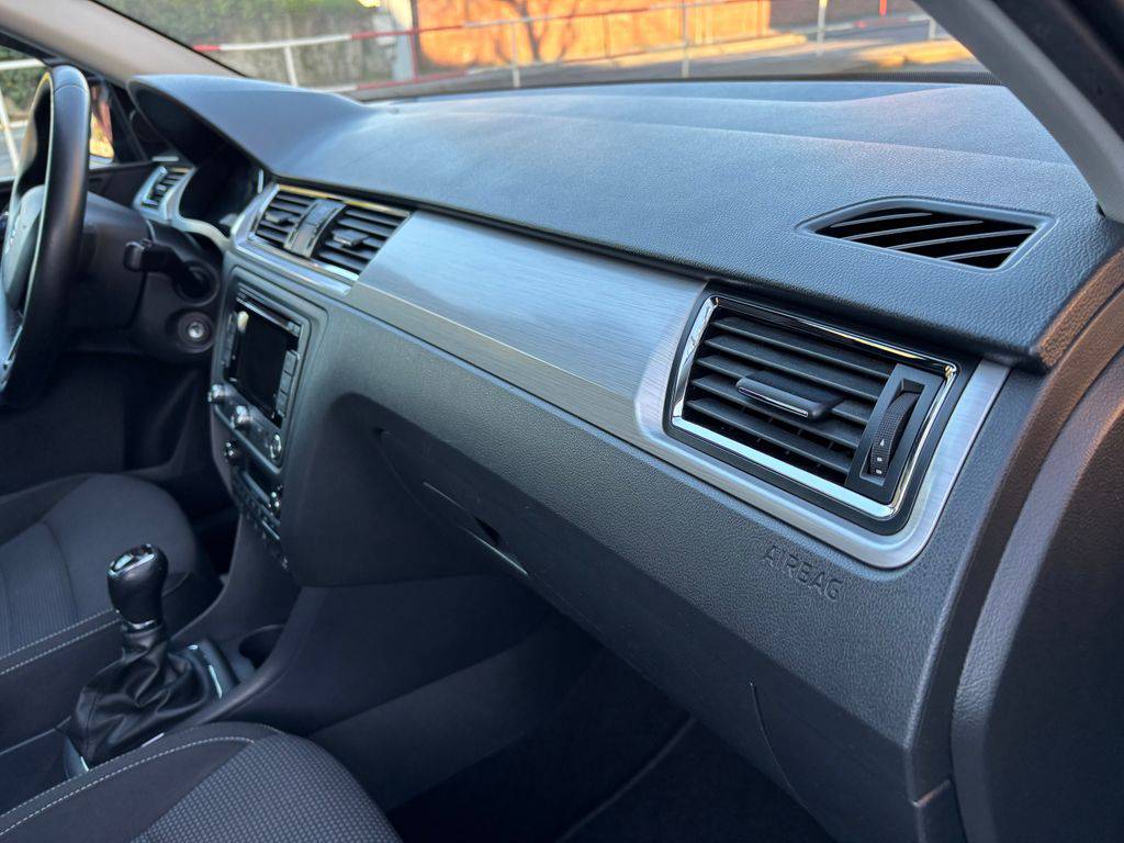 Škoda Rapid 1.6TDI/2014/ELEG.1MAJ-ZÁRUKA12