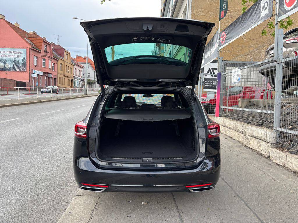 Opel Insignia 2.0CDTi/2023/1MAJ,MAN,SPORT-ZÁ