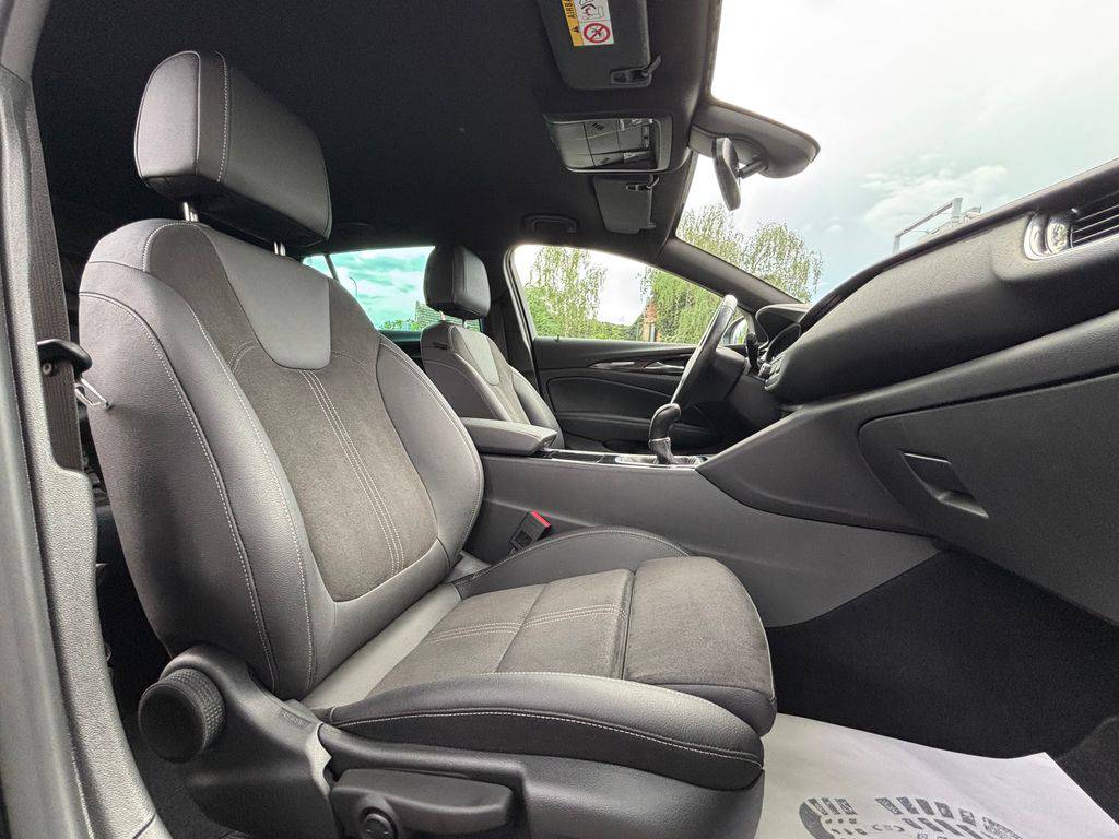 Opel Insignia 2.0CDTi/2023/1MAJ,MAN,SPORT-ZÁ
