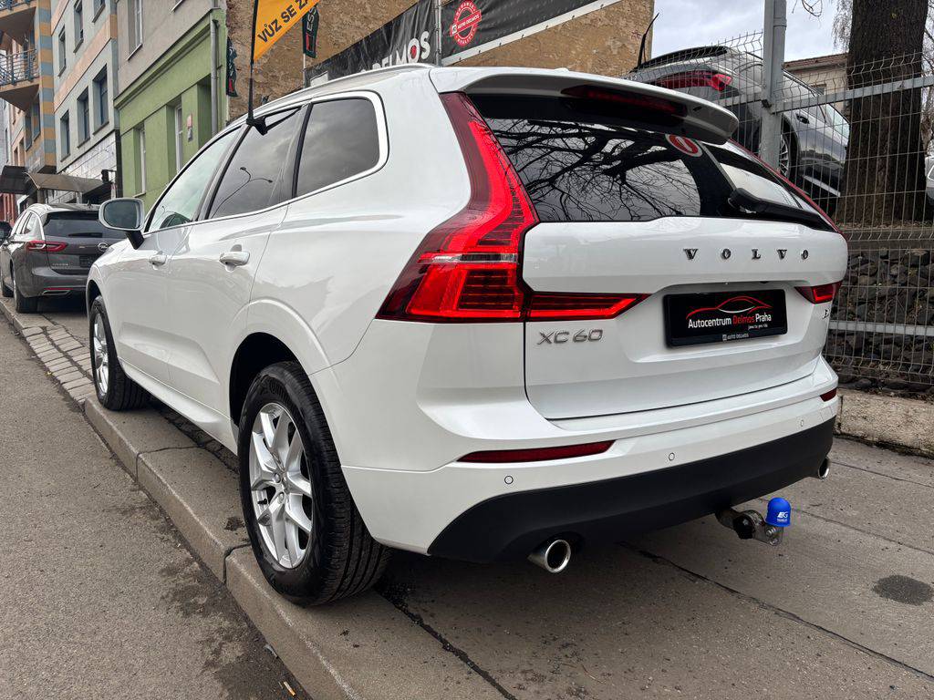 Volvo XC60 B4/2022/1MAJ.AT,TAŽ,MOMENTUM P