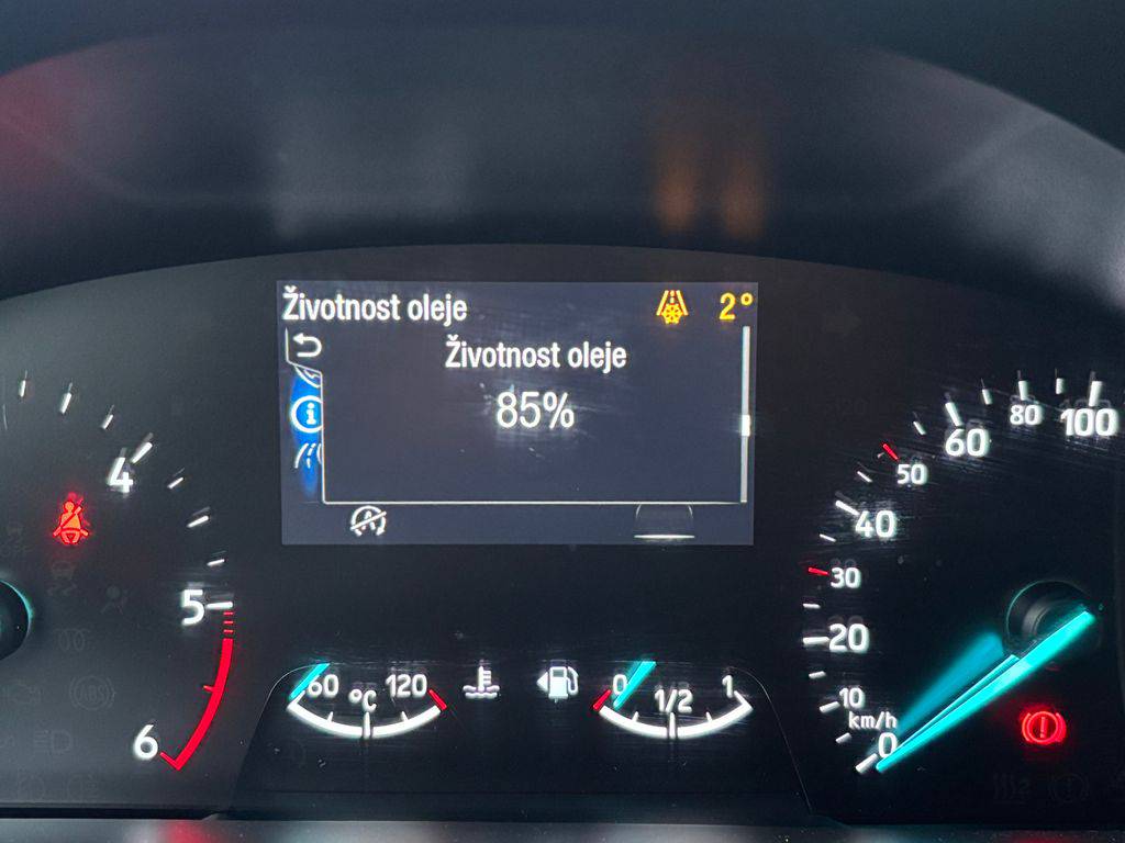 Ford Focus 1.5EB/2023/1MAJ,COOL-ZÁRUKA36