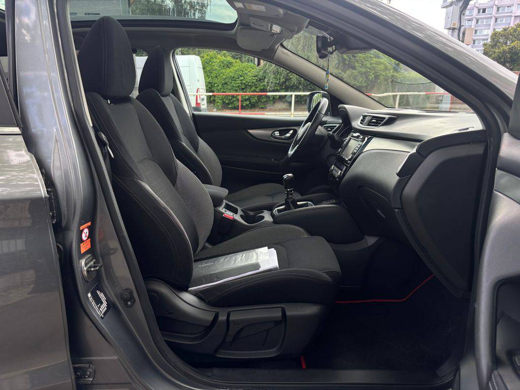 Nissan Qashqai 1.6DIG-T/2018/N-CON/1M/CZ-ZÁR 