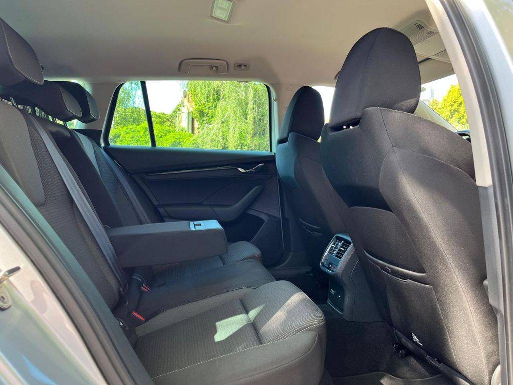 Škoda Octavia 2.0TDI-85KW/2022/1M,MAN6-ZÁRUK