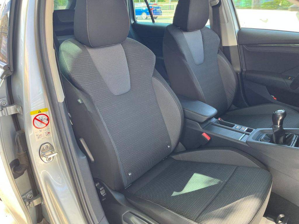 Škoda Octavia 2.0TDI-85KW/2022/1M,MAN6-ZÁRUK