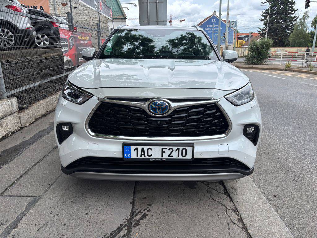 Toyota Highlander 2.5HEV e-CVT.CZ.DPH.Executive-