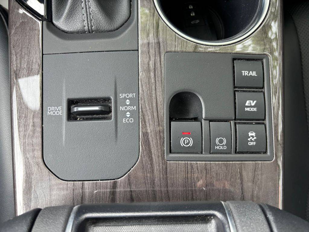 Toyota Highlander 2.5HEV e-CVT.CZ.DPH.Executive-