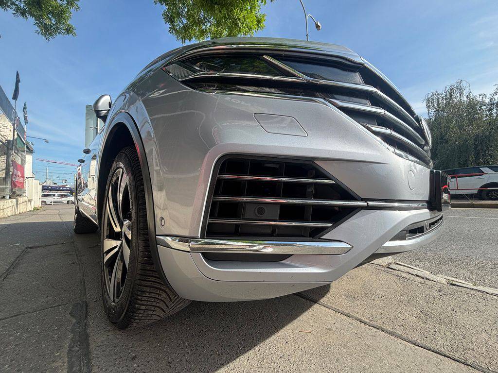 Volkswagen Touareg 3.0TDi-2020-CZ-1MAJ-DPH-WEBAST