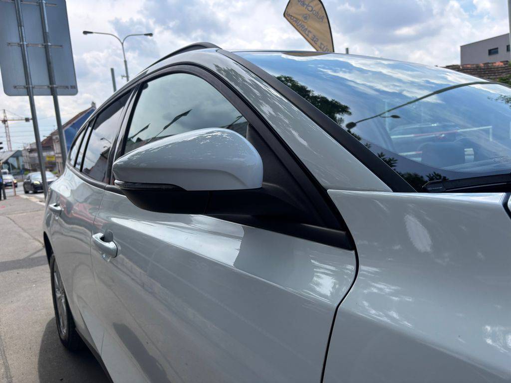 Ford Focus 1.5EB/2023/1MAJ,COOL-ZÁRUKA36