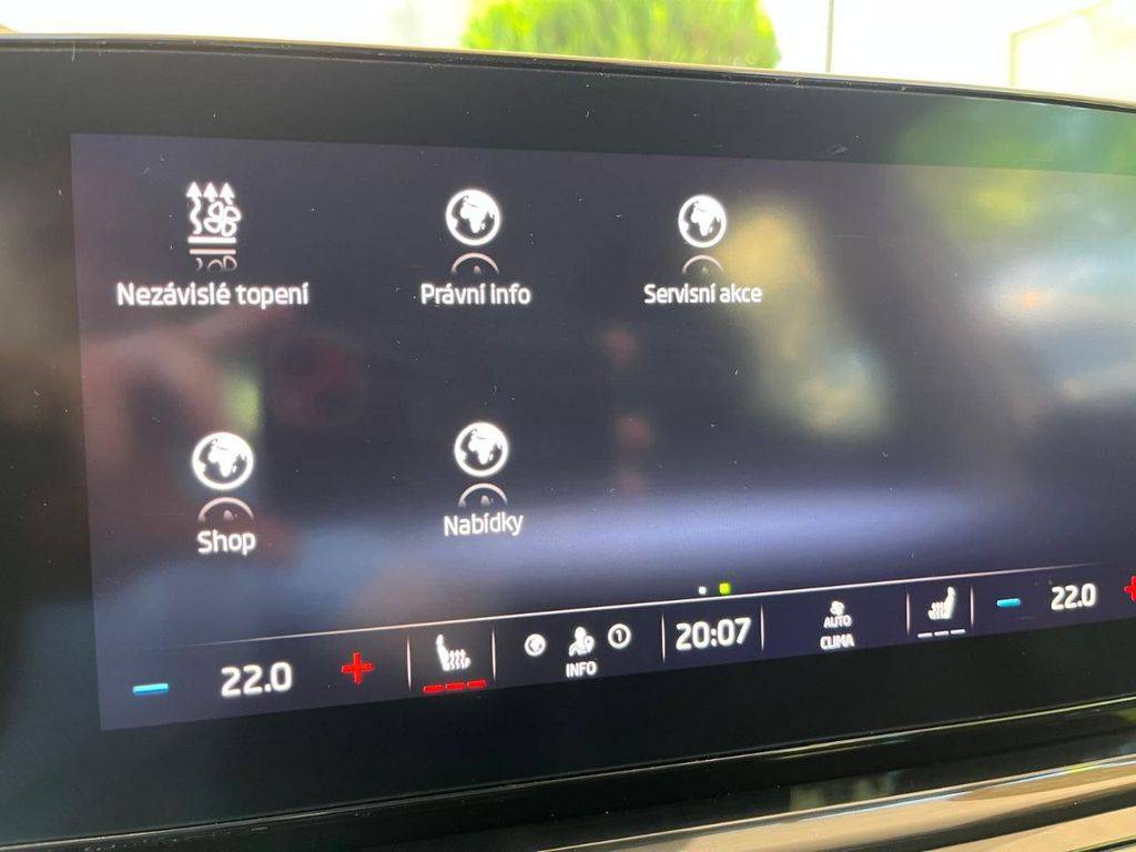 Škoda Octavia 2.0TDI-85KW/2022/1M,WEBASTO-ZÁRUKA
