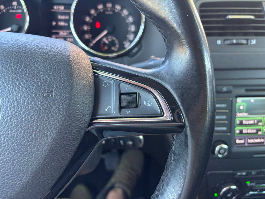 Škoda Yeti 1.4TSi-90KW/2015/ELEGANCE.1MAJ