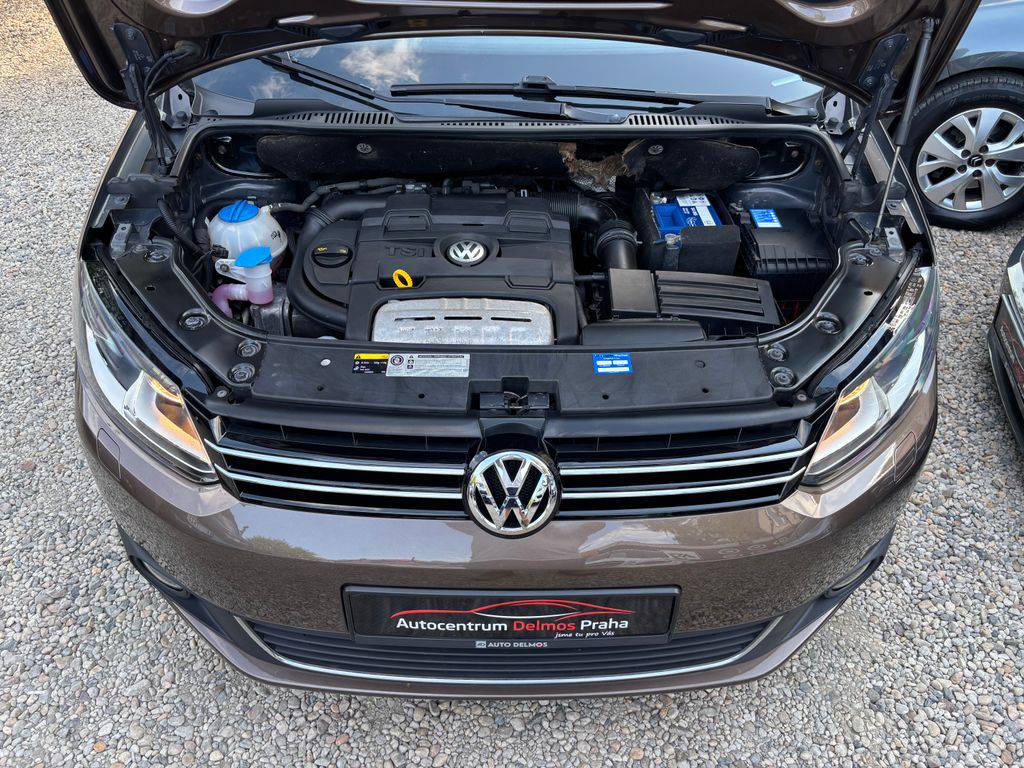 Volkswagen Touran 1.4TSI-103KW.DSG.7MÍST.ZÁRUKA