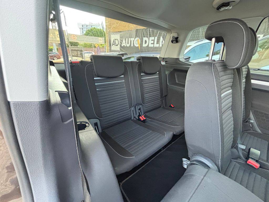 Volkswagen Touran 1.4TSI-103KW.DSG.7MÍST.ZÁRUKA