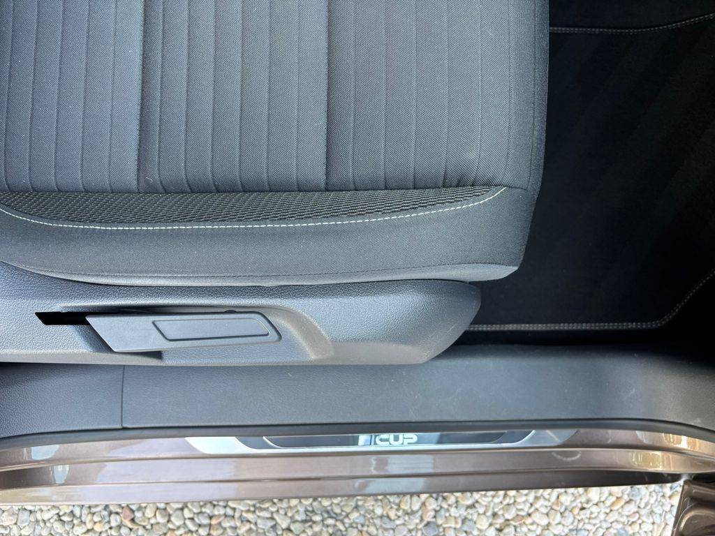 Volkswagen Touran 1.4TSI-103KW.DSG.7MÍST.ZÁRUKA