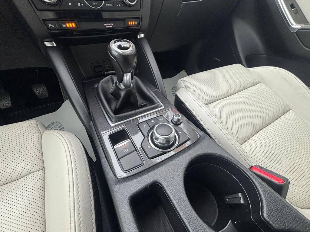 Mazda CX-5 2.2D/2017/MAN6,4X4-ZÁRUKA12-36