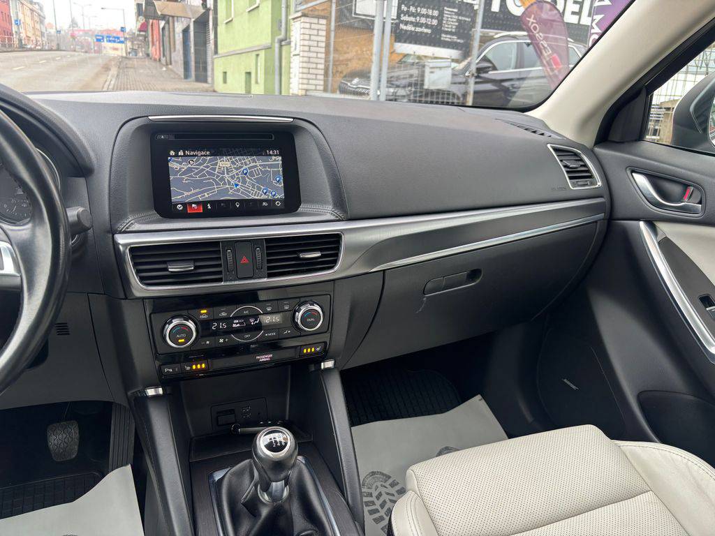 Mazda CX-5 2.2D/2017/MAN6,4X4-ZÁRUKA12-36