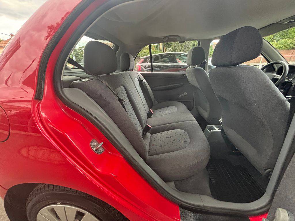 Škoda Fabia 1.4MPI/2002/AMB.2MAJ.ČR-TAŽNÉ