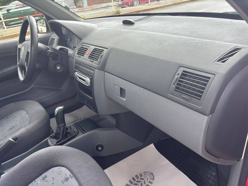 Škoda Fabia 1.4MPI/2002/AMB.2MAJ.ČR-TAŽNÉ