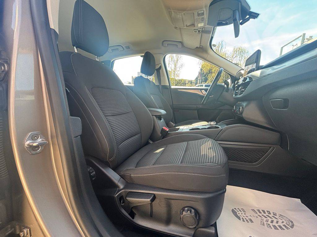 Ford Kuga 2.0EB-140KW/2021/TITAN-4x4-Z36