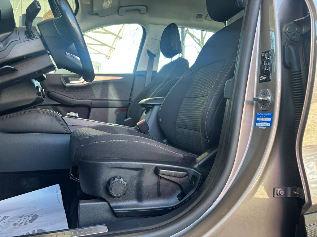 Ford Kuga 2.0EB-140KW/2021/TITAN-4x4-Z36