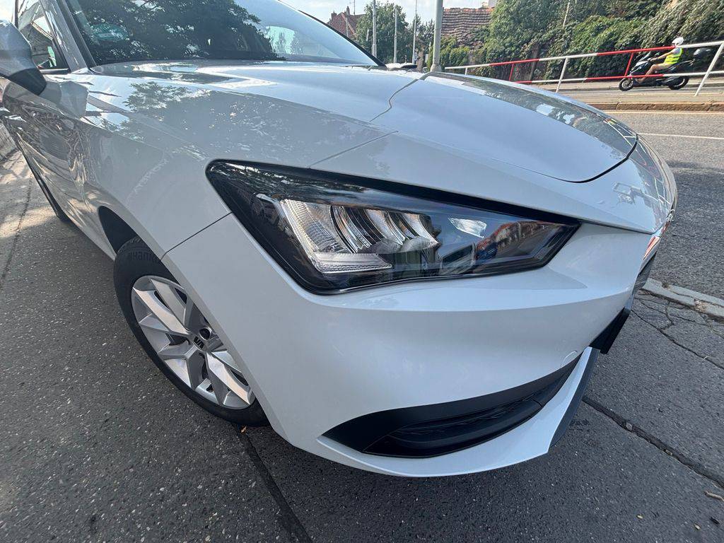 Seat Leon 2.0TDi-110KW/2022/DSG-SPORT.ZÁ