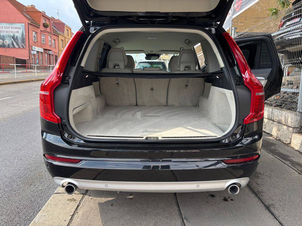 Volvo XC90 D5/2019/MOMENTUM.DPH.ZÁRUKA 12