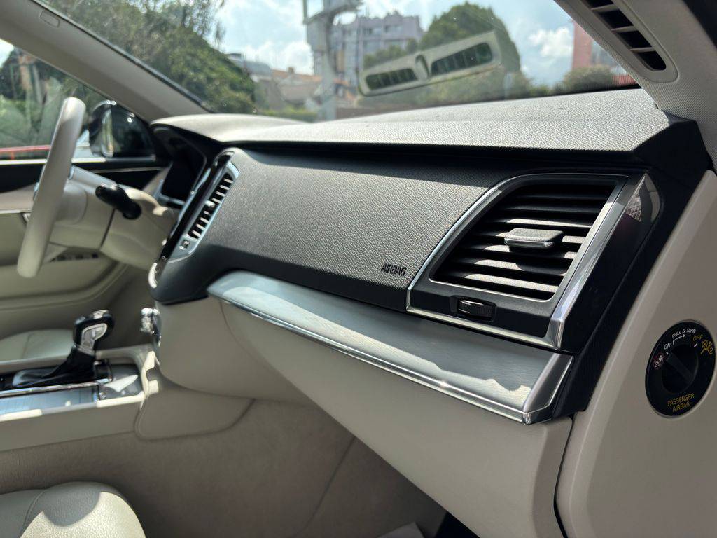 Volvo XC90 D5/2019/MOMENTUM.DPH.ZÁRUKA 12