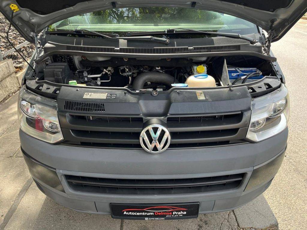 Volkswagen T5 Transporter 2.0TDI/103kW2010/CZ/8MÍST/1.MA