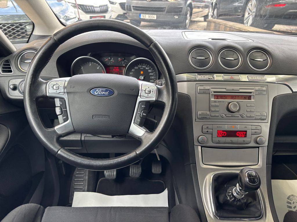 Ford S-Max 1.8TDCi/2007/7MÍST,2MAJ,SERVIS