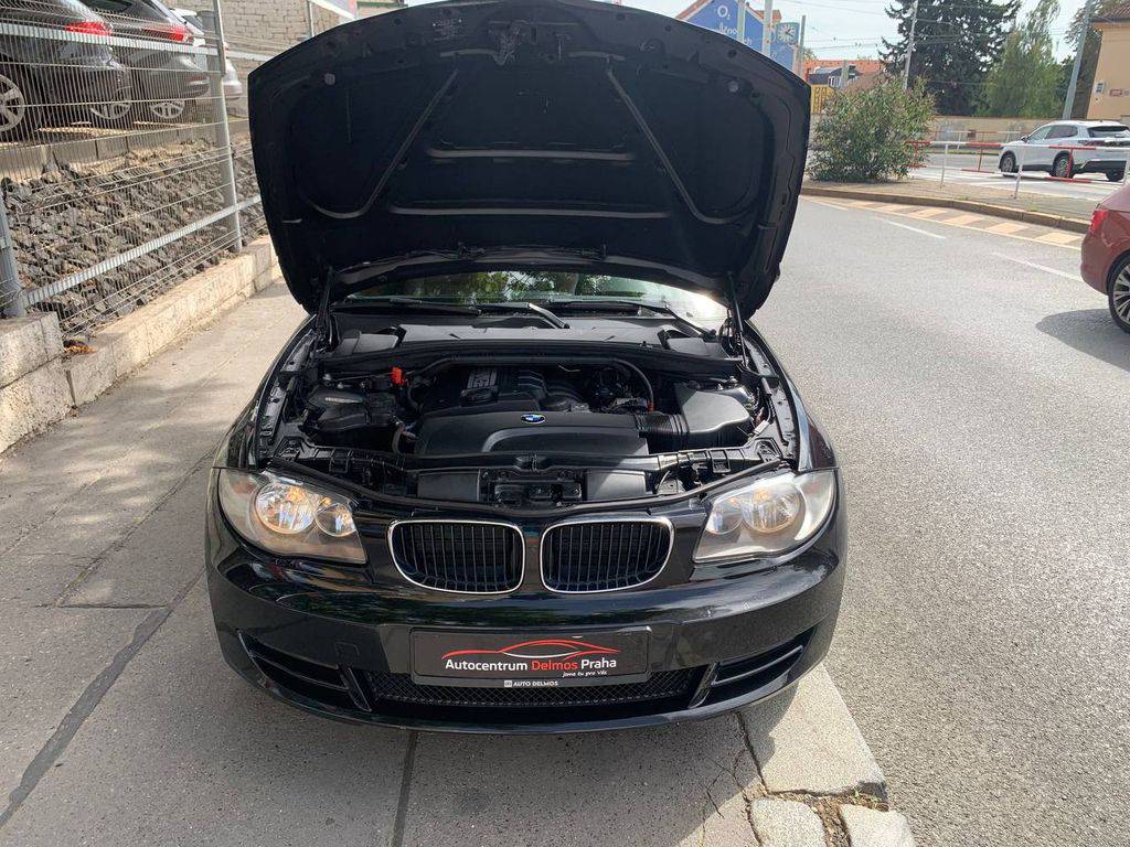 BMW 118 118i/2009/NOVÉ ROZVODY-TOP STAV