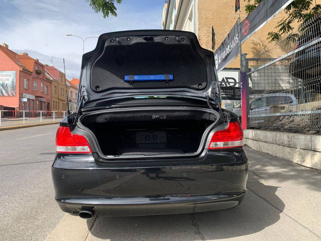 BMW 118 118i/2009/NOVÉ ROZVODY-TOP STAV