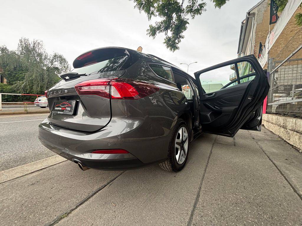 Ford Focus 1.5TDCi-88 kW/2023/AT-8.DPH.Titaniu-záruka