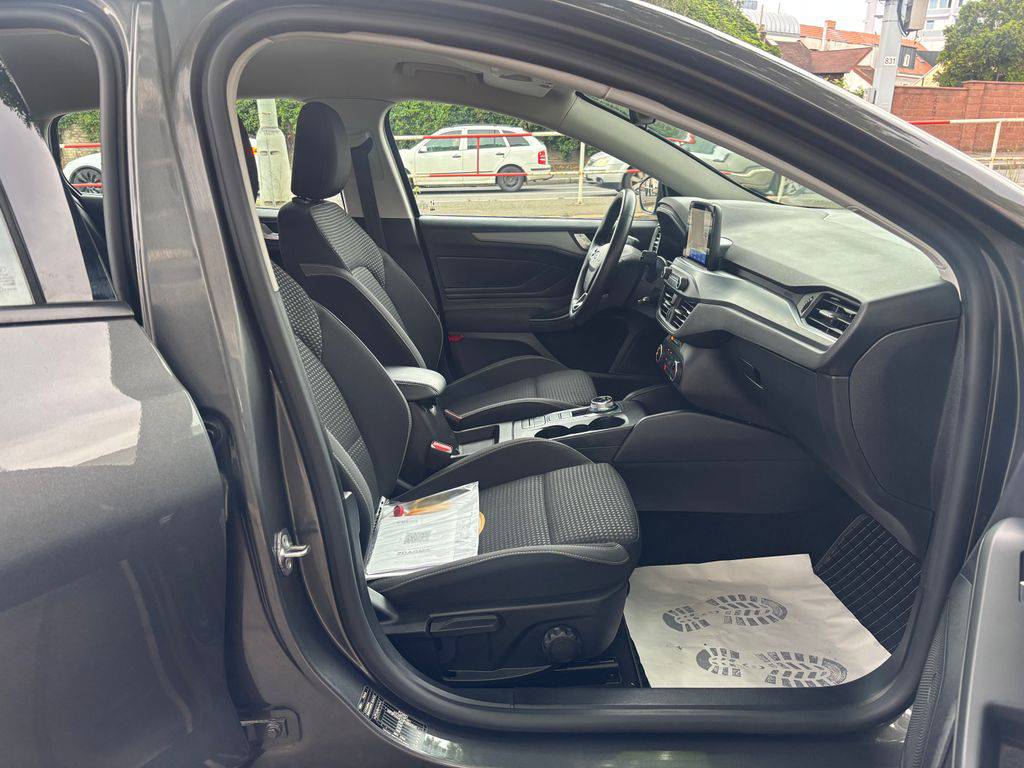 Ford Focus 1.5TDCi-88 kW/2023/AT-8.DPH.Titaniu-záruka